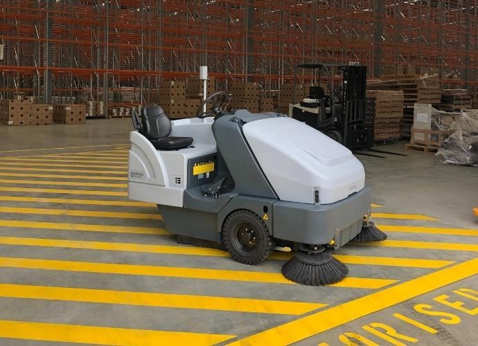 SR1601 Floor Sweeper in Warehouse
