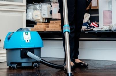 eye-vac cordless vacuum