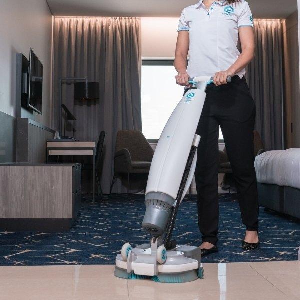 i-mop Lite Mopping Hotel Room