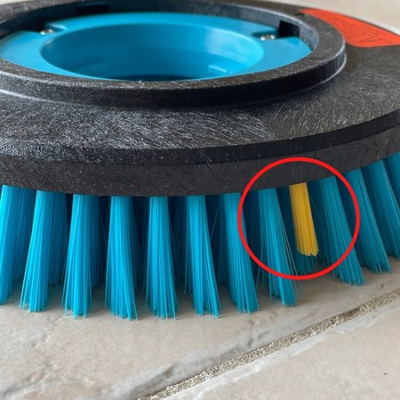 Scrub Brush Wear Life Indicator