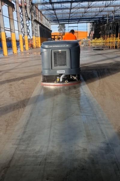 SC8000 Scrubber-Sweeper Hire SC8000 Scrubber-Sweeper Hire