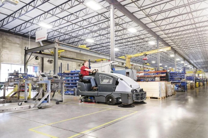 Maintain clean, safe and organised production floors with high-performance equipment built for large manufacturing environments and continuous operations.