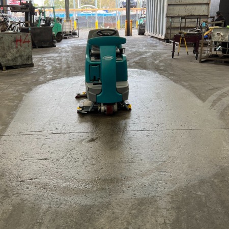 T7 Medium Battery Ride-On Scrubber Hire Cleaning Warehouse