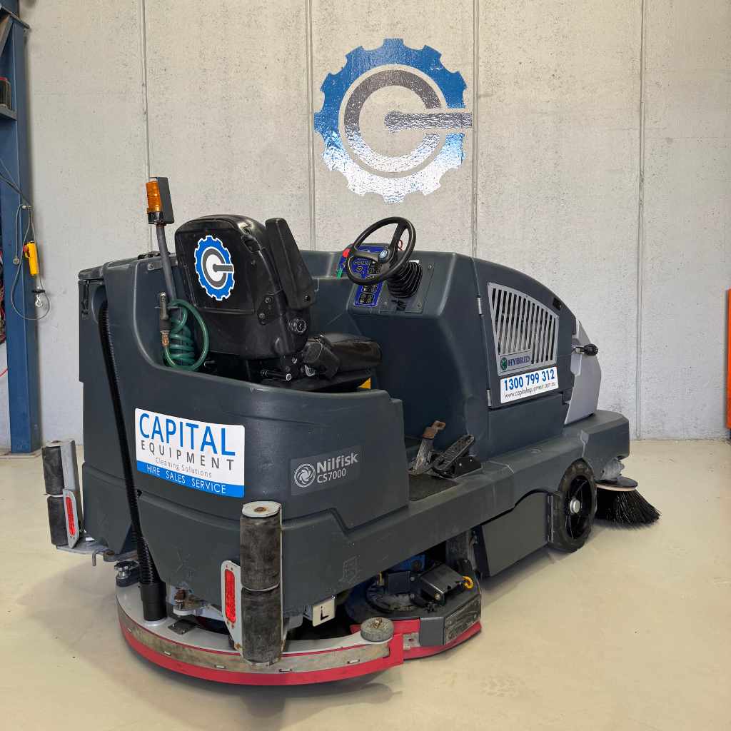 Second Hand Nilfisk CS7000 LPG Industrial Combination Sweeper/Scrubber-Dryer