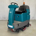 Tennant T7 Battery Ride-On Scrubber Dryer